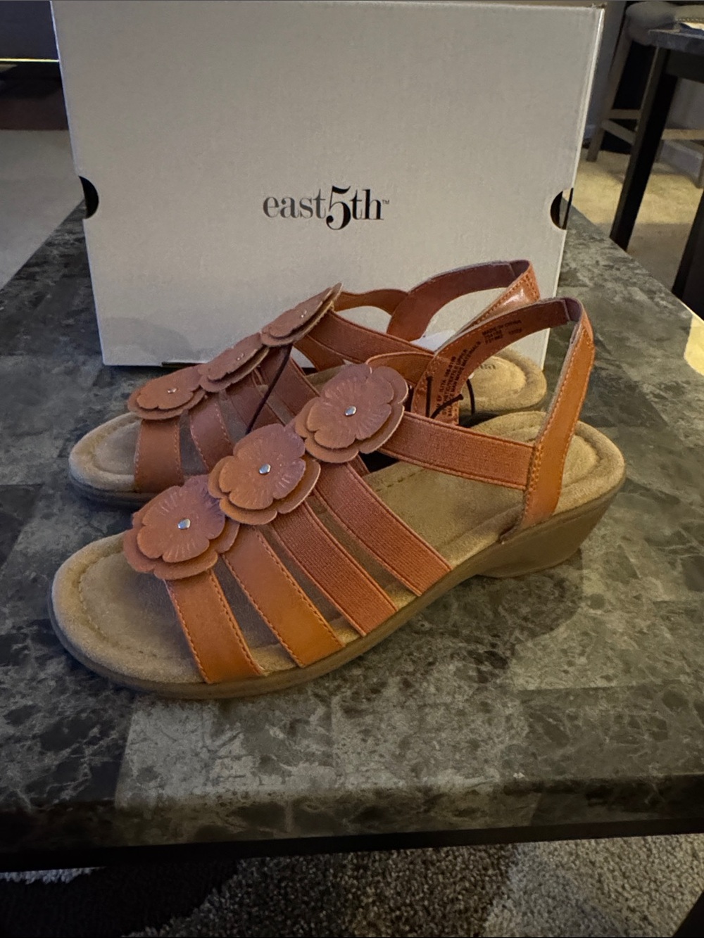 Comfort Sandals Womens 9.5 Blush Pink East 5th